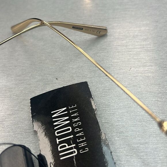 Cristian Dior shades 🤩 - Picture 4 of 9